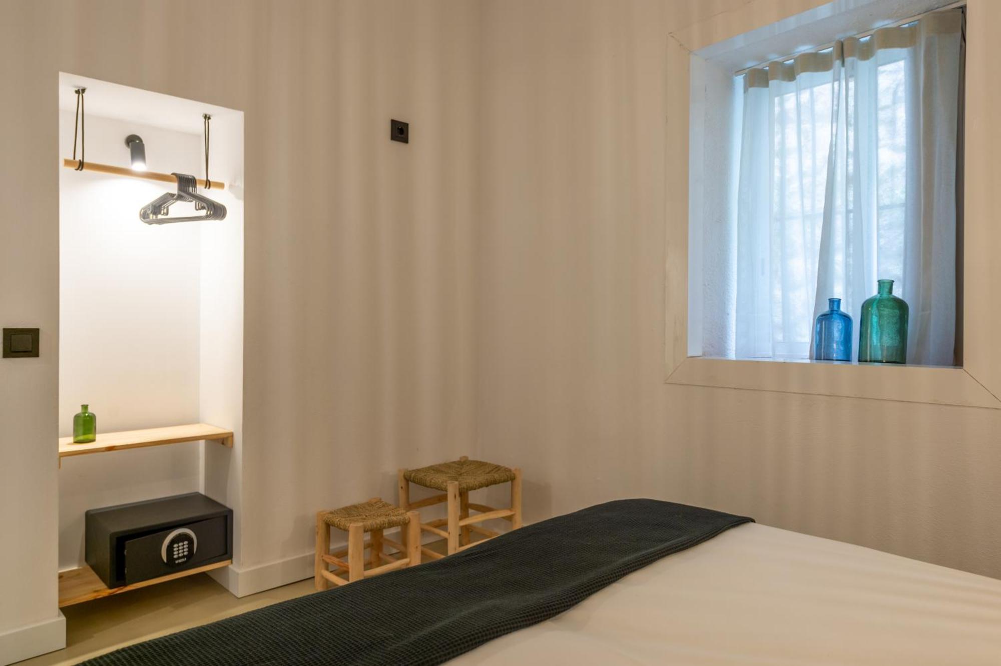 Hostal Boutique Es Menut Tossa de Mar Bagian luar foto